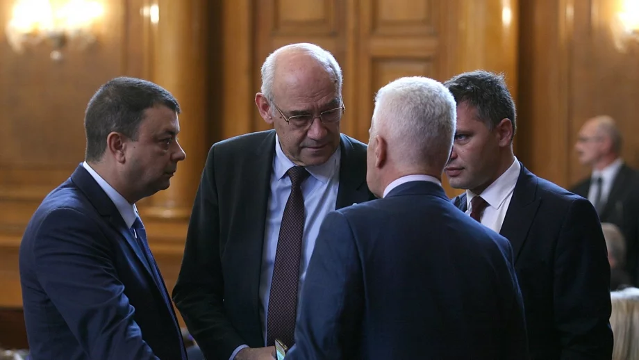 Депутатите отхвърлиха искането на БСП за освобождаване на шефа на КЕВР