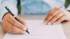 13 неща, които не трябва да включвате в CV-то си