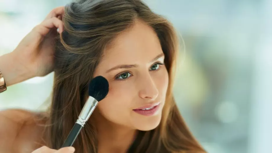 Виц на деня: Търсят мъж на приказно красива девойка