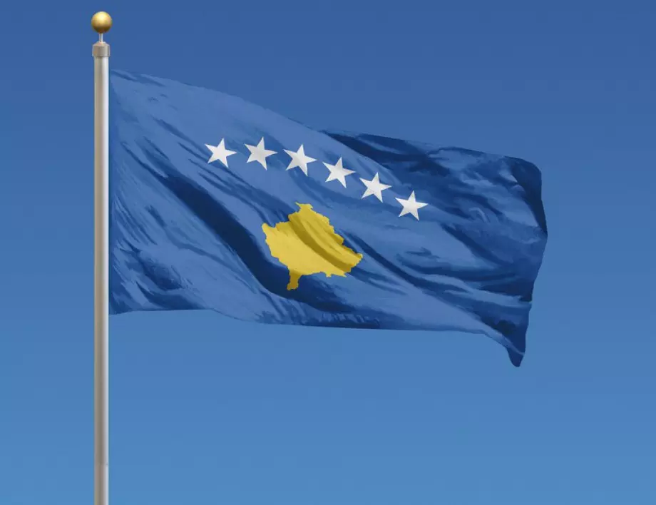 Косово отложи с месец ограниченията за хората със сръбски документи