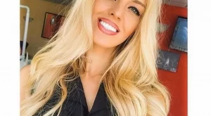 Натали Трифонова показа секси снимки по бански