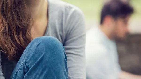 До всяко момиче, губило себе си в токсична връзка