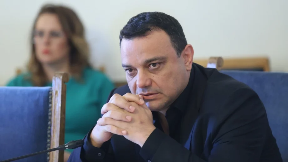 Транспортната комисия отхвърли искането на БСП за спиране на концесията на летище "София'