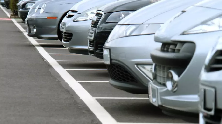 Какво се случва с автомобилния пазар у нас и в Европа?