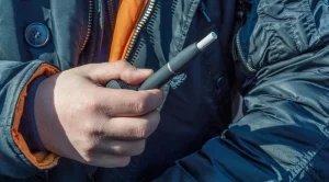 Официално: Бездимните цигари ще се облагат с по-висок акциз от есента