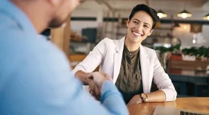 2-те неща, по които хората преценяват непознат човек