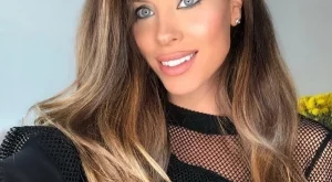 Теди Бургазлиева отпразнува 1 година от сватбата си (снимка)