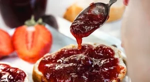 Мармалад от ягоди и люти чушки