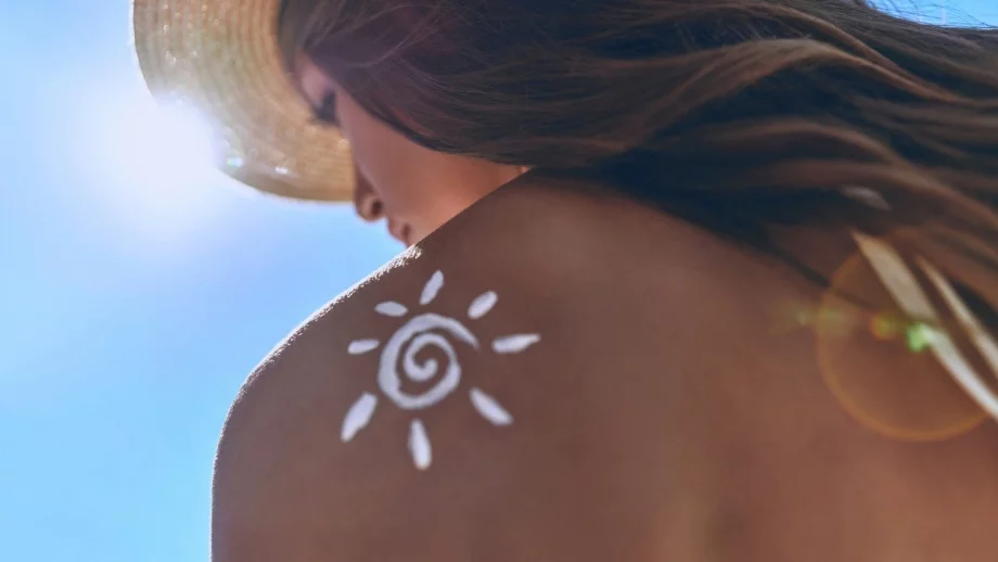 Слънцезащитният крем трябва да се постави 20 мин. преди излизането на слънце