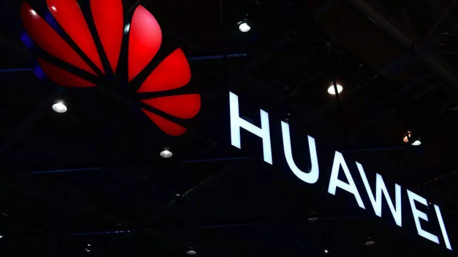 САЩ са одобрили лицензии за продажби на авточипове на Huawei