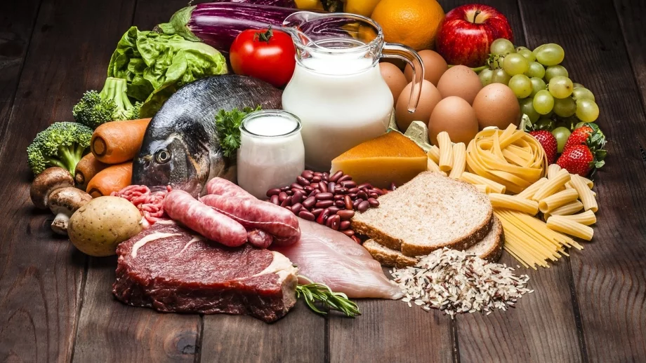 Турция глобява търговци заради скъпите храни