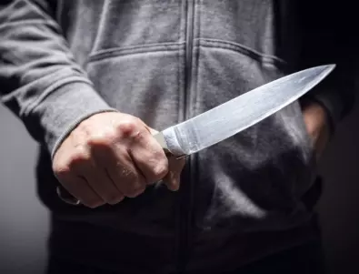 Китаец уби с нож седем души в Ухан