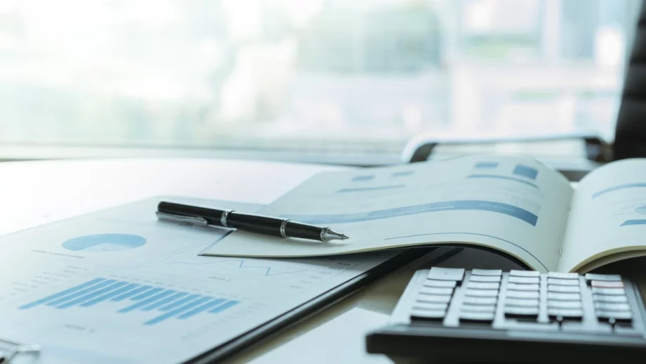 Половината български предприятия не са наели нови служител за четири години