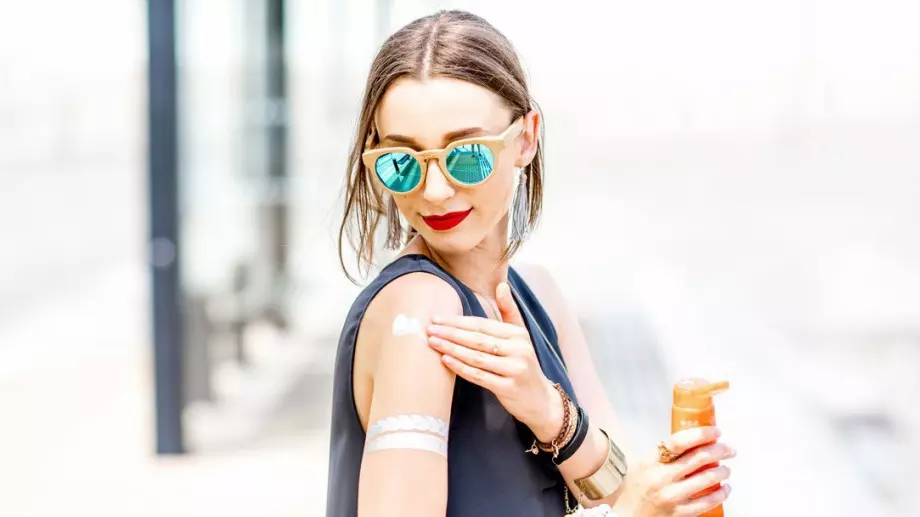 Каква е разликата между слънцезащитен крем за деца и възрастни