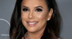 Ева Лонгория показа сина си (снимка)