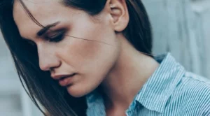 Защо все повече млади жени са нещастни?