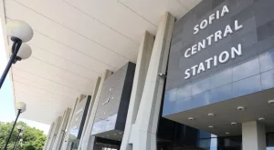 Атрактивна оферта за БДЖ циркулира в мрежите. Истинска ли е?