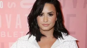 Деми Ловато след свръхдозата: Ще продължа да се боря