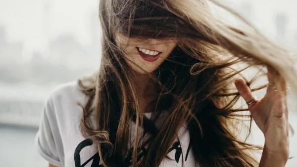 Основните грешки, които допускате с косата си