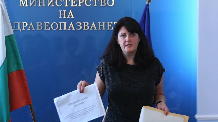 МЗ пуска нова обществена поръчка за високопроходими линейки