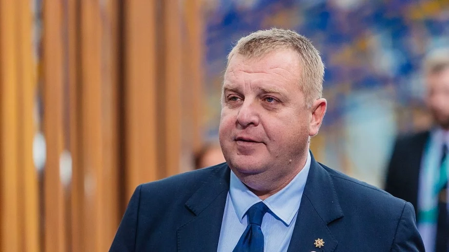 Каракачанов лично предложил Петър Харалампиев за шеф на ДАБЧ