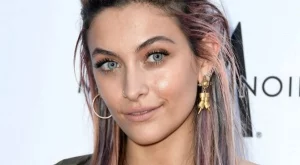 Оперираха по спешност Парис Джексън 