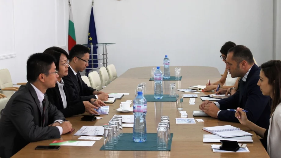 Китайският фонд за дялови инвестиции инвестира 1 млрд. долара в ЦИЕ