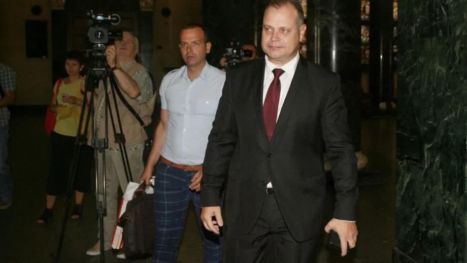 Съдът върна на прокуратурата делото срещу бившия шеф на АПИ 