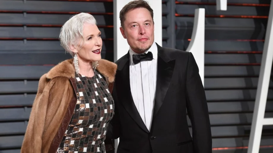 Майката на Илън Мъск - супермодел и на 70 години (Снимки)