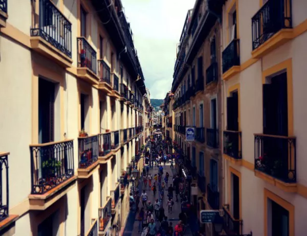 В Барселона гонят британските туристи с ... балконинг