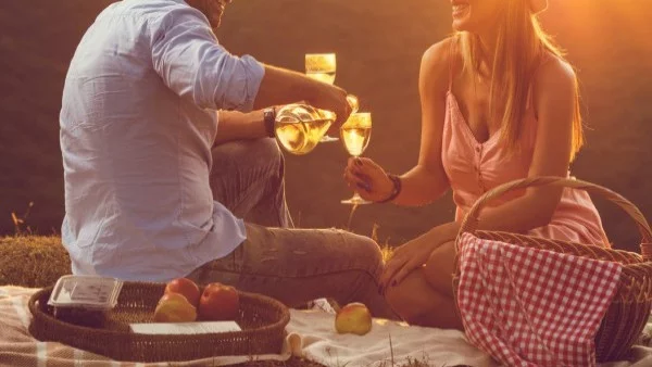 Идеалната първа среща според зодията