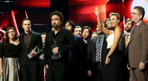 Спират хитовия сериал "Теория за Големия взрив"