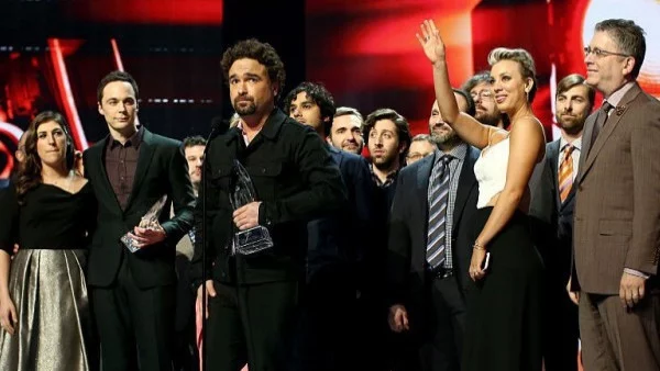 Спират хитовия сериал "Теория за Големия взрив"