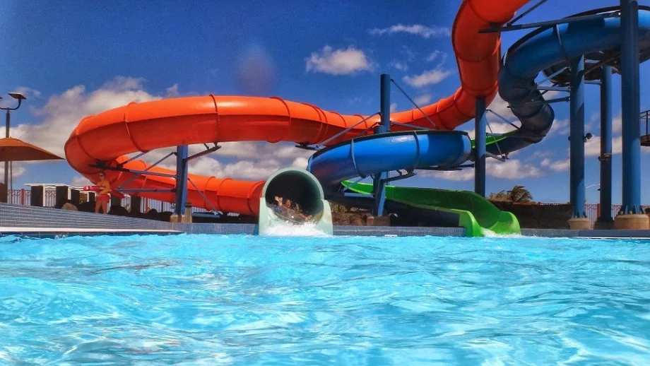 Данъчни затвориха аквапарка в Равадиново