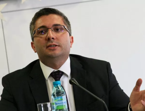 Нанков: Фалшива новина е, че кипърска офшорка ще събира тол таксите