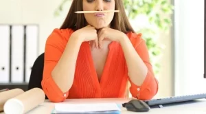 Служителите, които трудно получават повишение