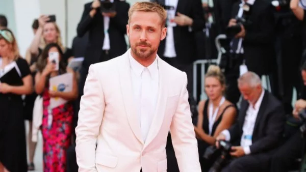 Райън Гослинг взимал уроци по летене