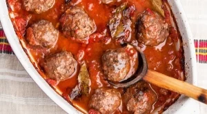 Кюфтета в доматен сос