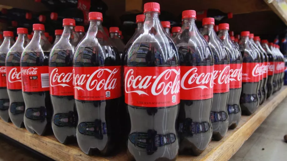 Нови 2 200 съкращения в Coca-Cola