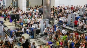 Летище "Хийтроу" облекчава проверката на ръчния багаж с нова технология