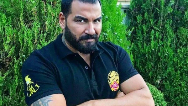 Азис става водещ на VIP Brother. Вижте снимки от Къщата