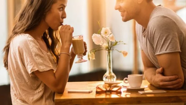 Как да сме успешни в запознанствата