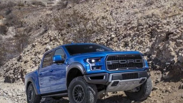 Пикапът Ford F-150 Raptor получи всъдеходен круиз-контрол (ВИДЕО)