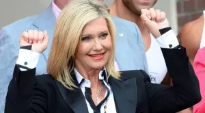 Почина Оливия Нютън-Джон