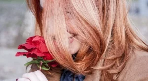 Розова вода за здрава коса