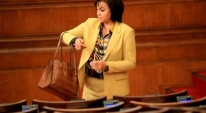 Бюджетът е предизборен, няма да се регистрираме при гласуването, заяви Нинова