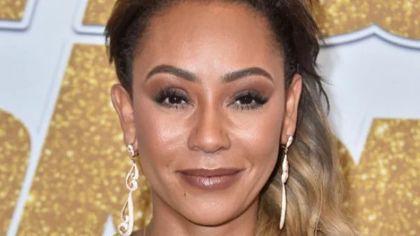 Мел Би изгуби зрението си