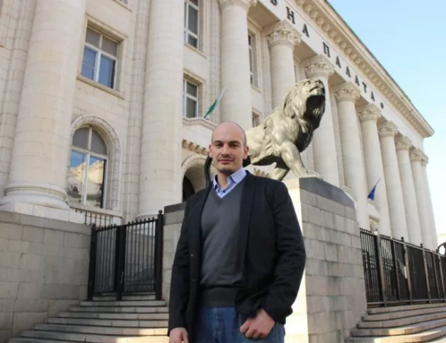 Арестуваният журналист от "Биволъ" ще съди МВР за голямо обезщетение