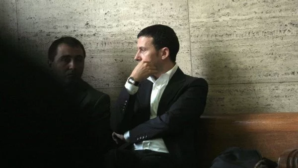 Запечатаха заводите на Миню Стайков