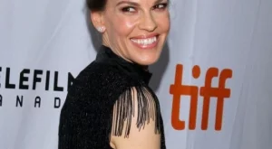 6 звезди, които преди са живели в колите си